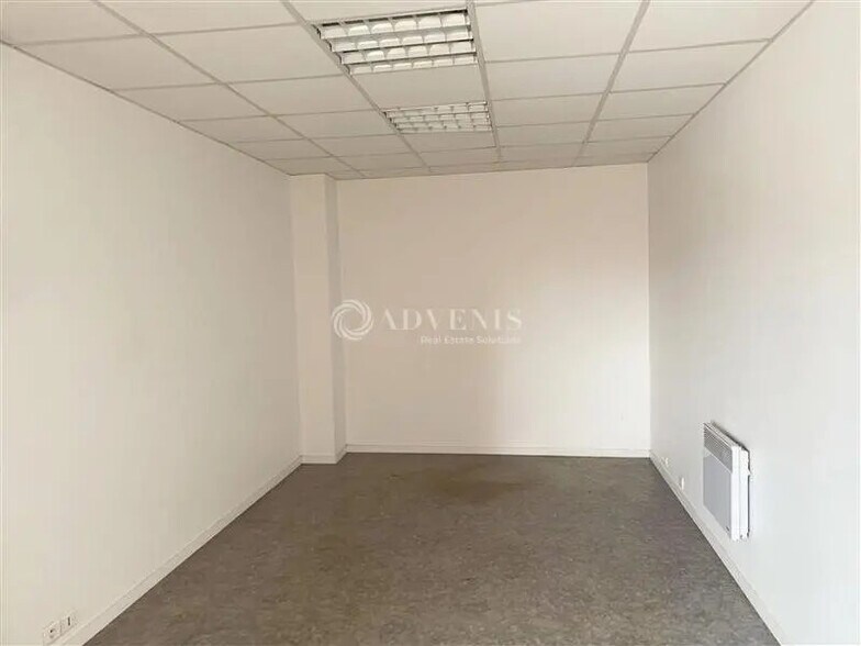 Bureau dans Le Mans à louer - Photo de l’immeuble – Image 2 sur 5