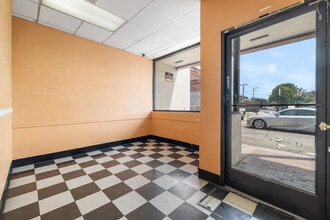 10721 S Prairie Ave, Inglewood, CA à louer Photo intérieure– Image 2 sur 7