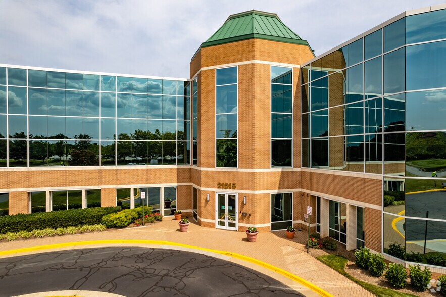 21515 Ridgetop Cir, Dulles Town Center, VA à louer - Photo de l’immeuble – Image 3 sur 4