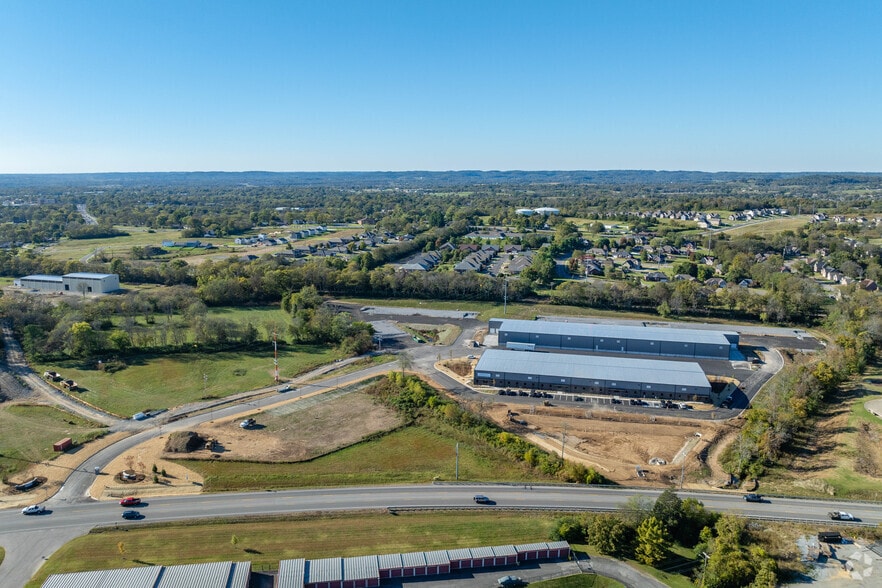 815 Aviation Ln, Gallatin, TN à louer - Aérien – Image 2 sur 22