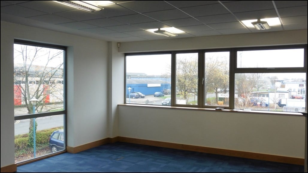 Kelvin Rd, Swindon à louer Photo intérieure– Image 1 sur 4