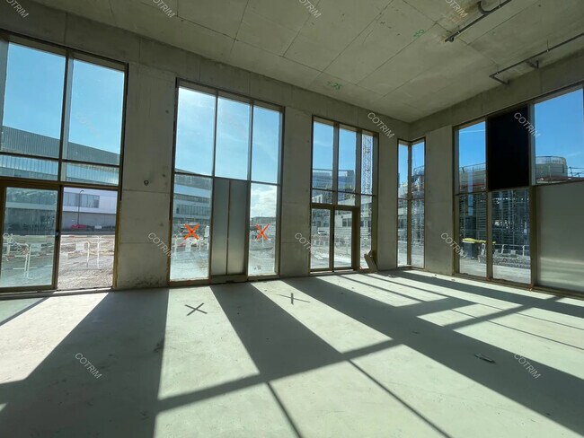 Plus de détails pour 24 Boulevard Jules César, Reims - Local commercial à vendre