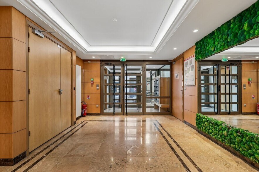 16 Rue De Solferino, Boulogne-Billancourt à louer - Photo de l’immeuble – Image 2 sur 5