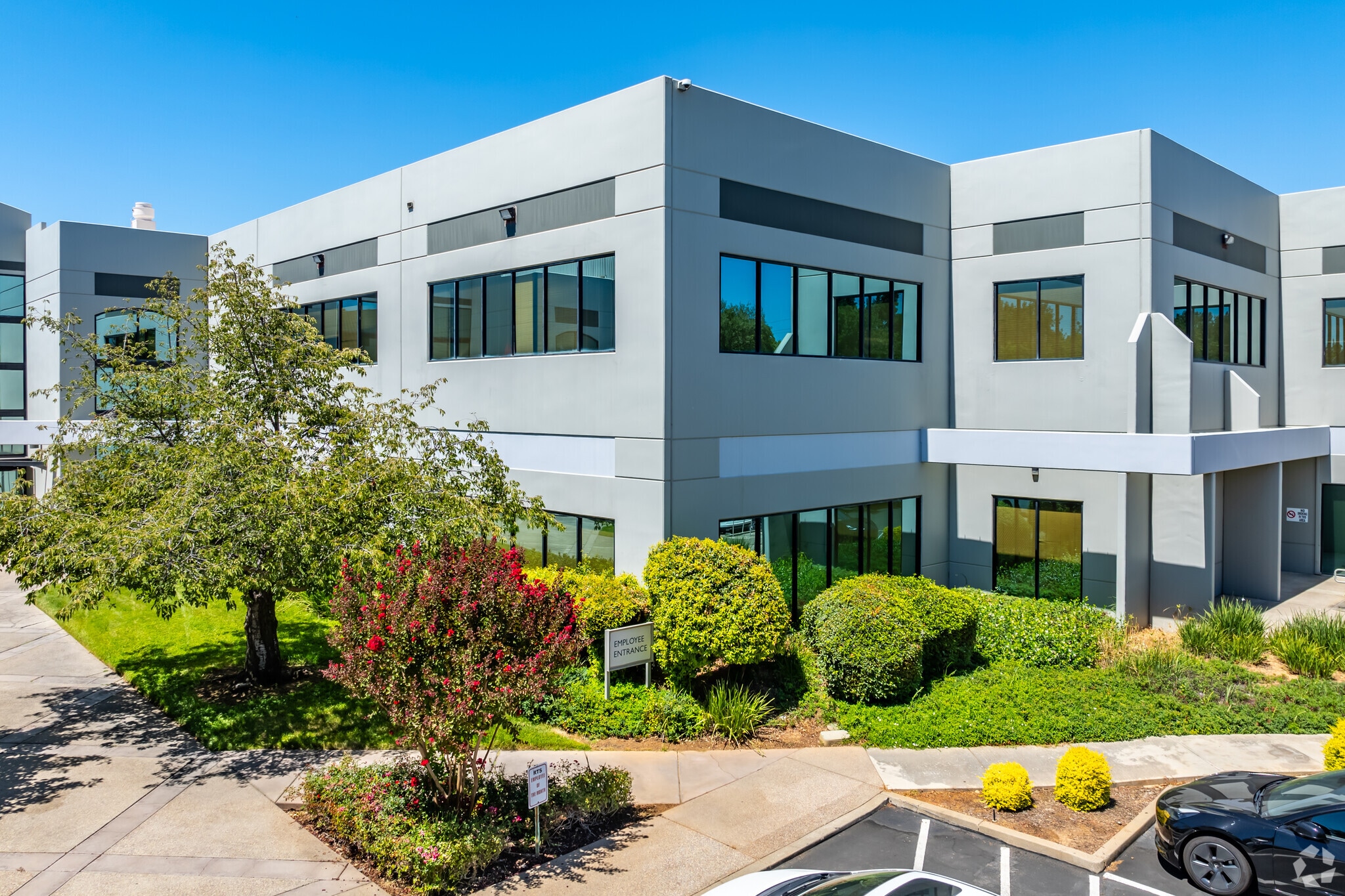 9750 Goethe Rd, Sacramento, CA à vendre Photo principale– Image 1 sur 8