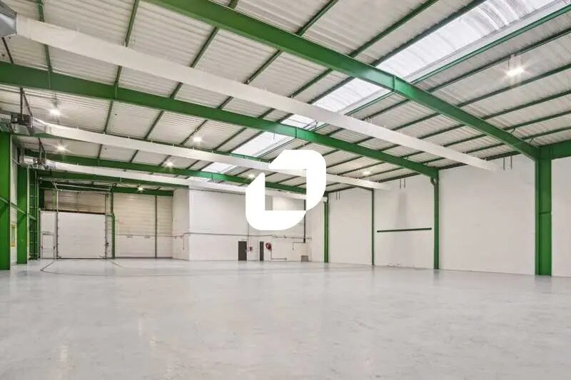 Bureau dans Le Mesnil-Amelot à louer - Photo de l’immeuble – Image 2 sur 26