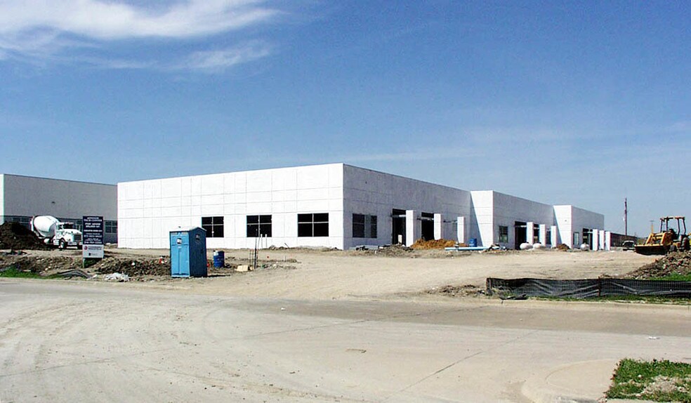 16750 Westgrove Dr, Addison, TX à louer - Autre – Image 2 sur 10