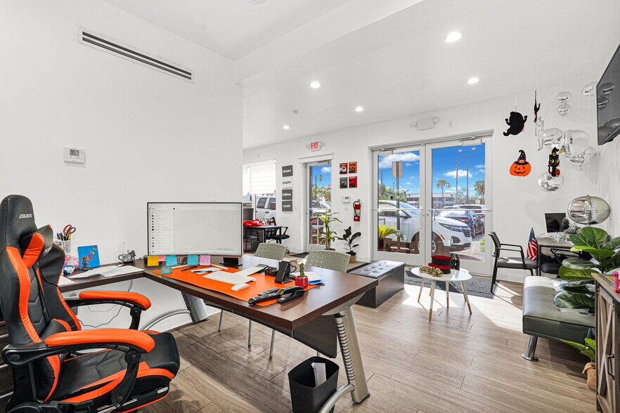 9621 NW 27th Ave, Miami, FL à vendre - Photo de l’immeuble – Image 3 sur 60