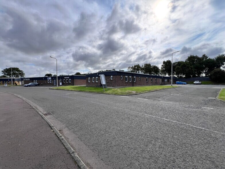 66-76 Dickson St, Dunfermline à louer - Photo de l’immeuble – Image 1 sur 4