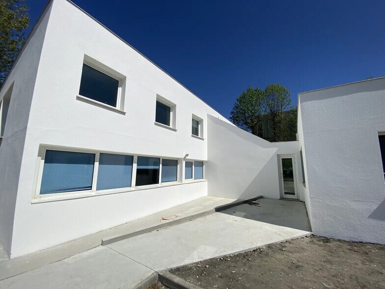Bureau dans Mérignac à louer - Photo de l’immeuble – Image 1 sur 51