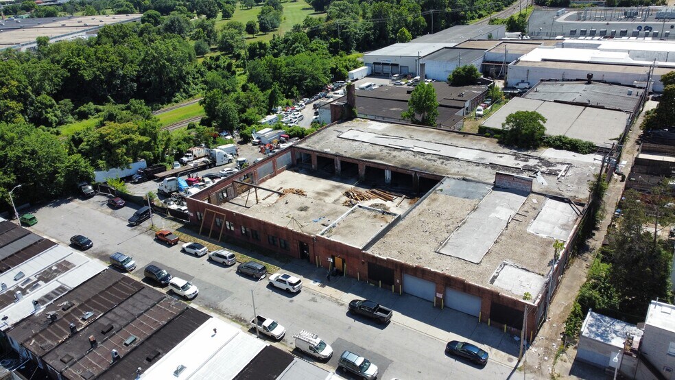 600 S Pulaski St, Baltimore, MD à vendre - Photo de l’immeuble – Image 2 sur 16