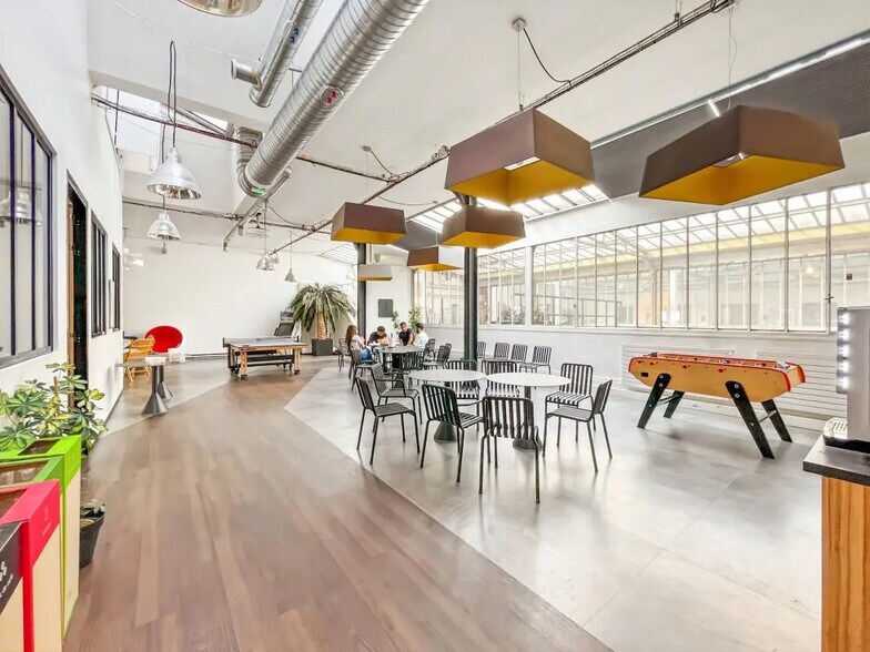 Bureau dans Paris à louer - Photo de l’immeuble – Image 2 sur 8