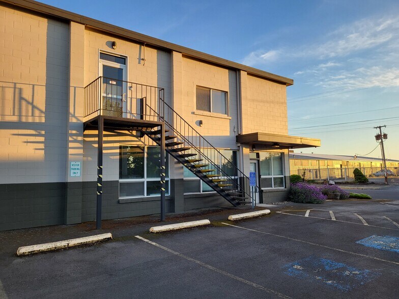 555 Conger St, Eugene, OR à vendre - Photo de l’immeuble – Image 3 sur 19