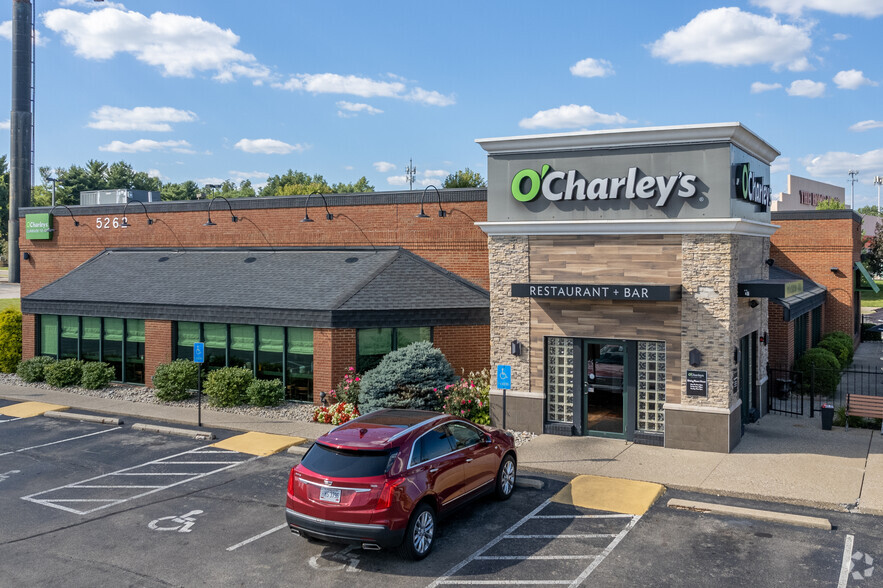 5262 Fields Ertel Rd, Cincinnati, OH à louer - Photo principale – Image 1 sur 7