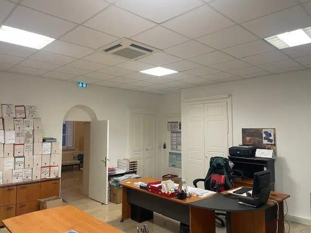 Bureau dans Beaune à louer - Photo de l’immeuble – Image 2 sur 5