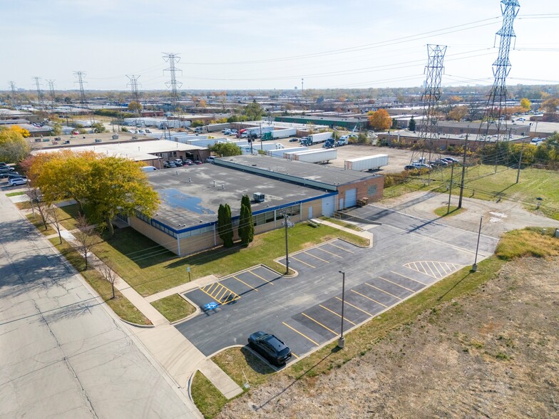 515 Factory Rd, Addison, IL à louer - Photo de l’immeuble – Image 3 sur 6