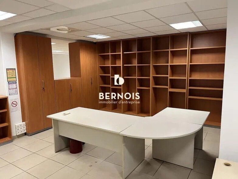 Bureau dans Toulon à louer - Photo intérieure – Image 2 sur 10