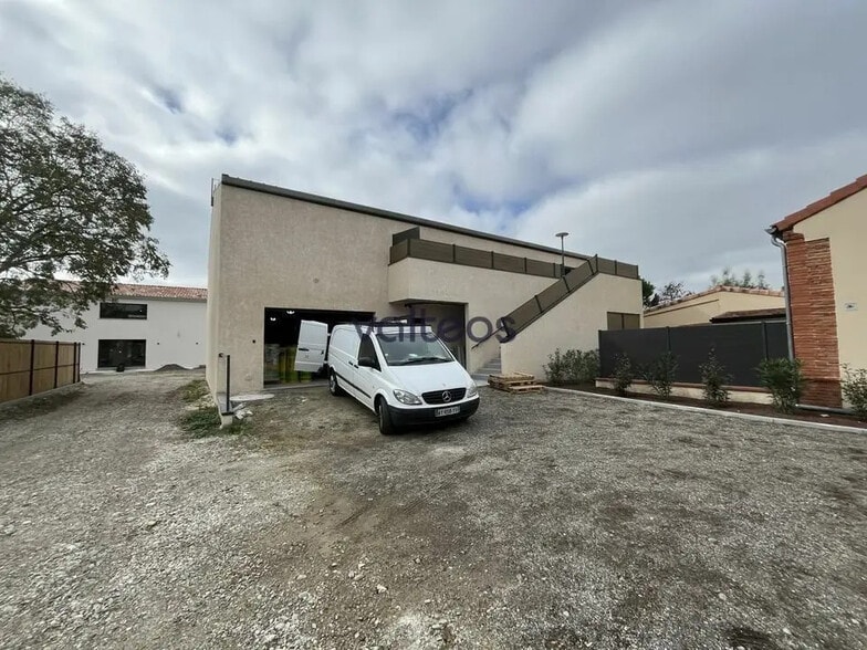 Local d’activités dans Toulouse à louer - Photo de l’immeuble – Image 3 sur 4