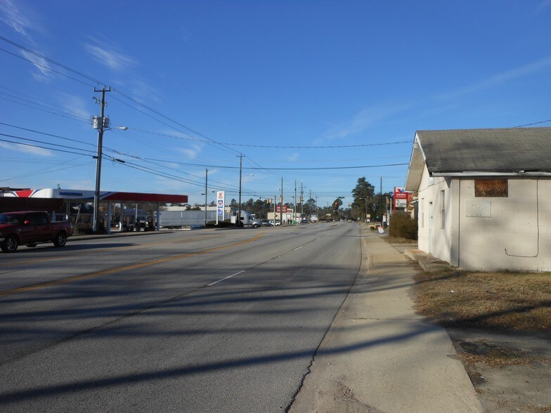651 W Liberty St, Sumter, SC à vendre - Photo de l’immeuble – Image 1 sur 7