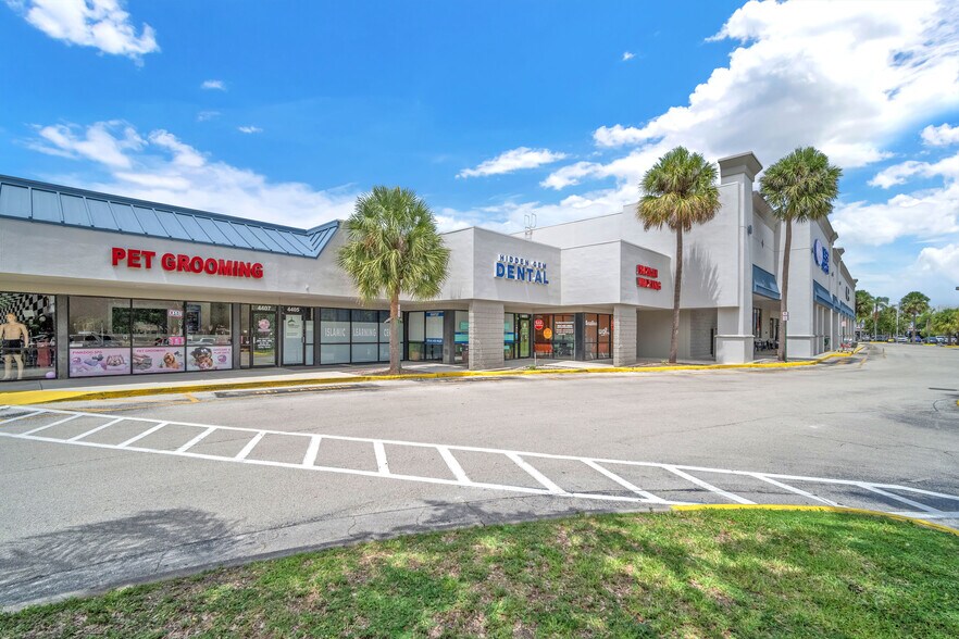 W Hillsboro Blvd, Coconut Creek, FL à louer - Photo de l’immeuble – Image 3 sur 16