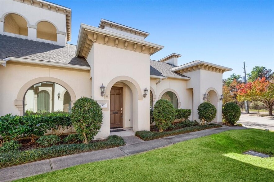 12832 Willow Centre Dr, Houston, TX à vendre - Photo de l’immeuble – Image 3 sur 28