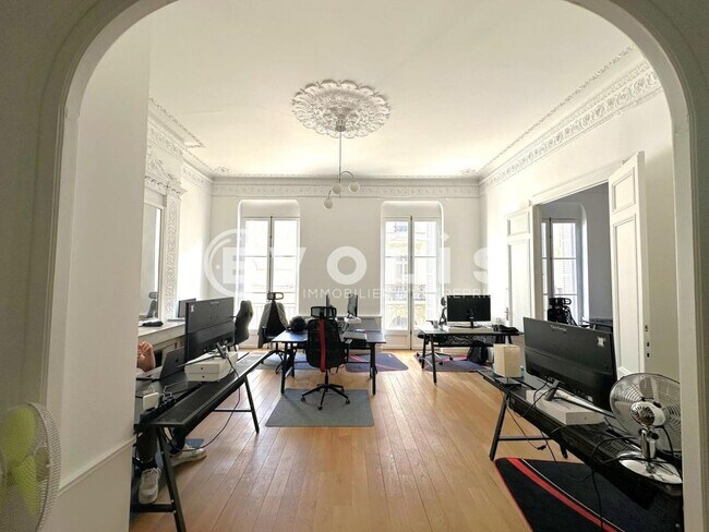 Plus de détails pour Bureau à louer