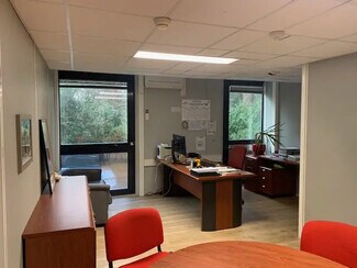 Plus de détails pour Bureau à louer