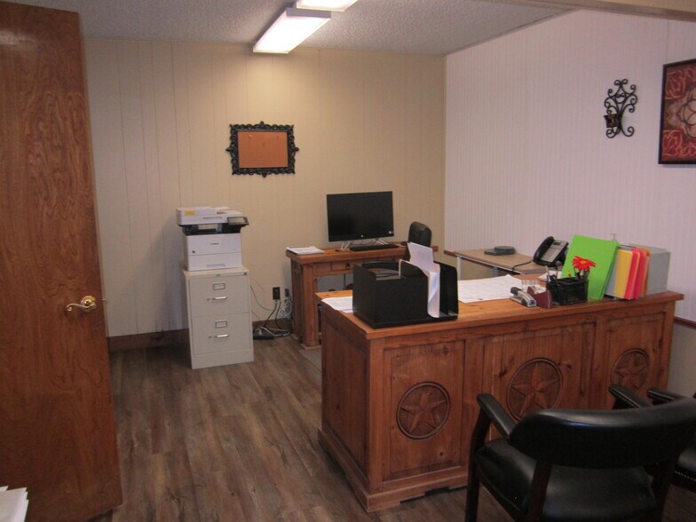 20351 Highway 6, Manvel, TX à louer - Photo de l’immeuble – Image 3 sur 3