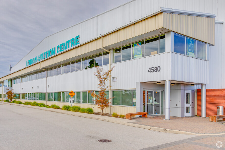 4580 Cowley Cres, Richmond, BC à louer - Photo de l’immeuble – Image 3 sur 5