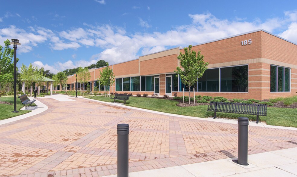 181 Harry S Truman Pky, Annapolis, MD à louer - Photo de l’immeuble – Image 1 sur 19