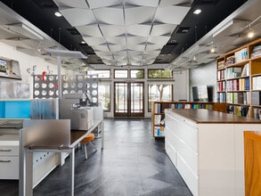 123 Richmond St, El Segundo, CA à louer Photo intérieure– Image 1 sur 24