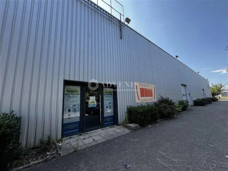 Local d’activités dans Eckbolsheim à louer - Photo de l’immeuble – Image 2 sur 7