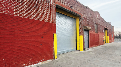 78-01 Cooper Ave, Middle Village, NY à louer Photo intérieure– Image 1 sur 4