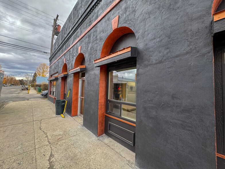 302 Missouri Ave, Deer Lodge, MT à vendre - Photo de l’immeuble – Image 2 sur 40