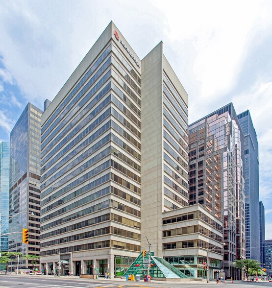 55 University Ave, Toronto, ON à louer - Photo de l’immeuble – Image 3 sur 13