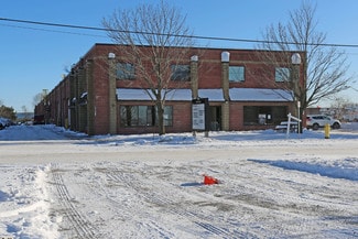 Plus de détails pour 71 Mearns Crt, Clarington, ON - Industriel/Logistique à louer