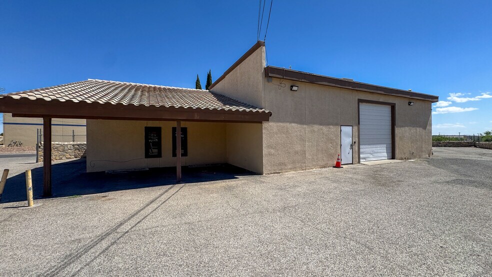 1525 Common Dr, El Paso, TX à louer - Photo de l’immeuble – Image 3 sur 23