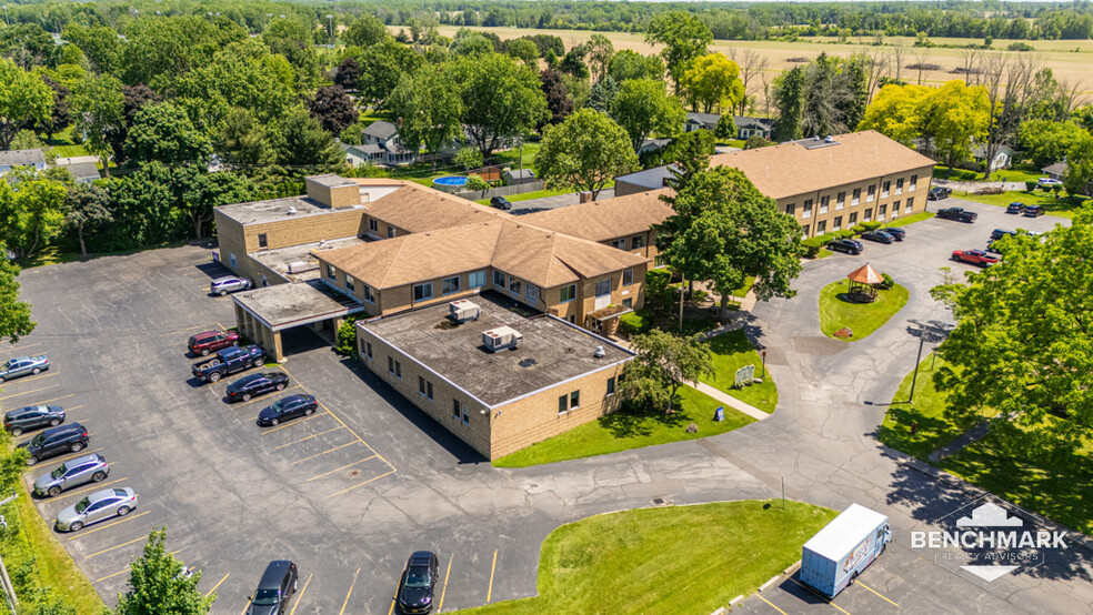 243 S Main St, Albion, NY à vendre - Photo de l’immeuble – Image 1 sur 29