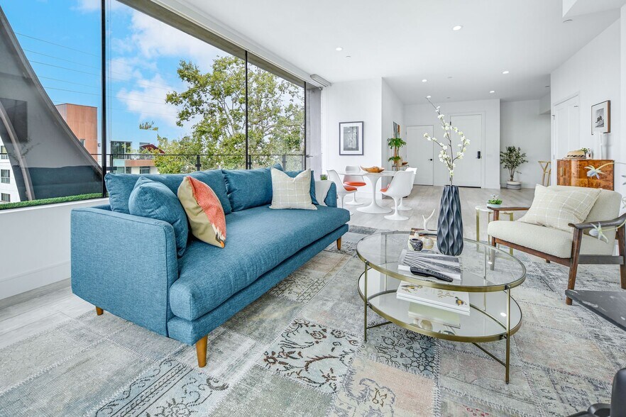 1946 Overland Ave, Los Angeles, CA à vendre - Photo de l’immeuble – Image 3 sur 11