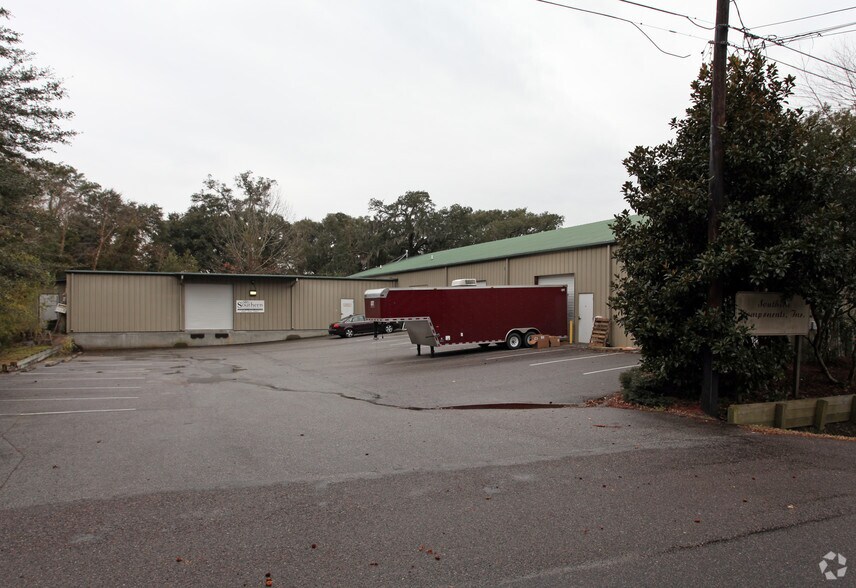 720 Dupont Rd, Charleston, SC à louer - Photo de l’immeuble – Image 3 sur 5