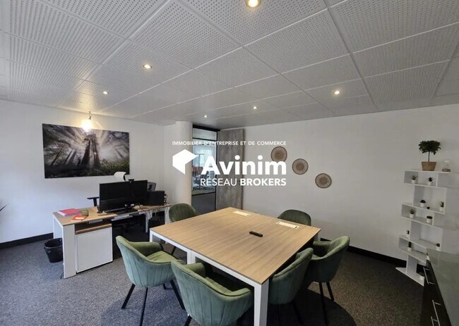 Plus de détails pour Bureau à vendre
