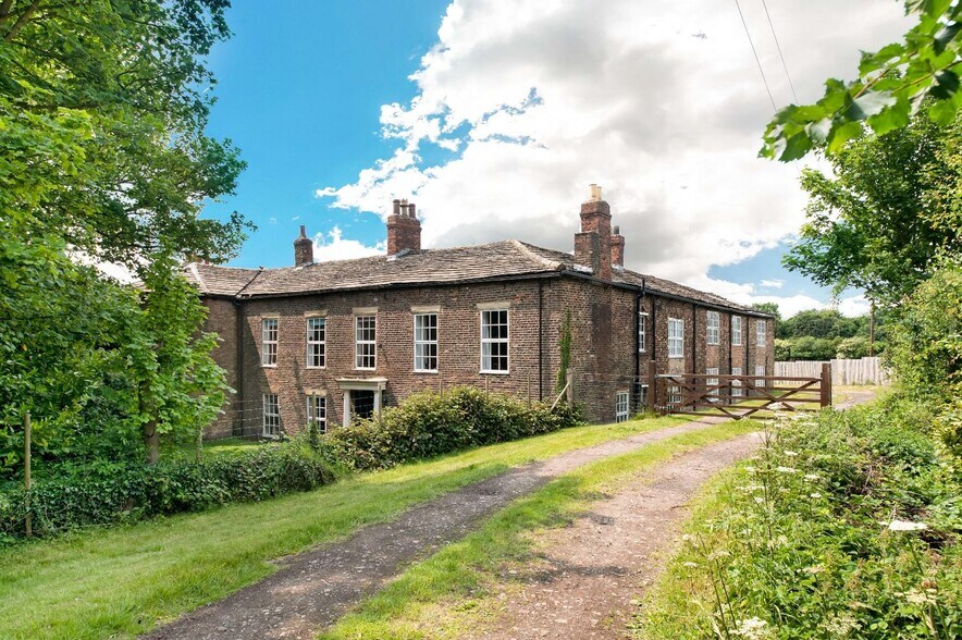 Wakefield Road, Leeds à vendre - Photo de l’immeuble – Image 2 sur 23