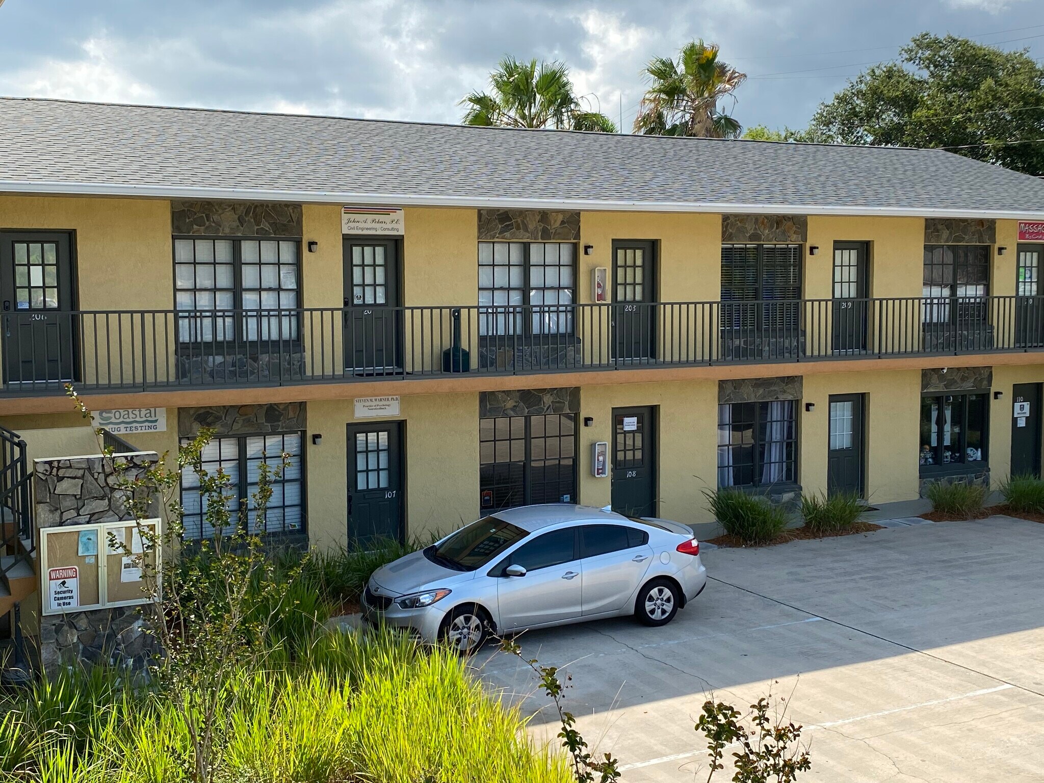 102 Columbia Dr, Cape Canaveral, FL à vendre Photo principale– Image 1 sur 42