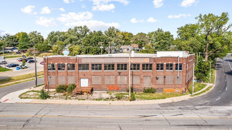 6100 Wilson Ave, Kansas City, MO à vendre - Photo de l’immeuble – Image 3 sur 24