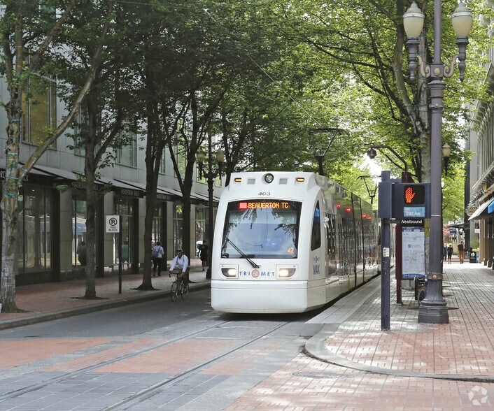 401-425 SW Morrison St, Portland, OR à louer - Photo de l’immeuble – Image 2 sur 11