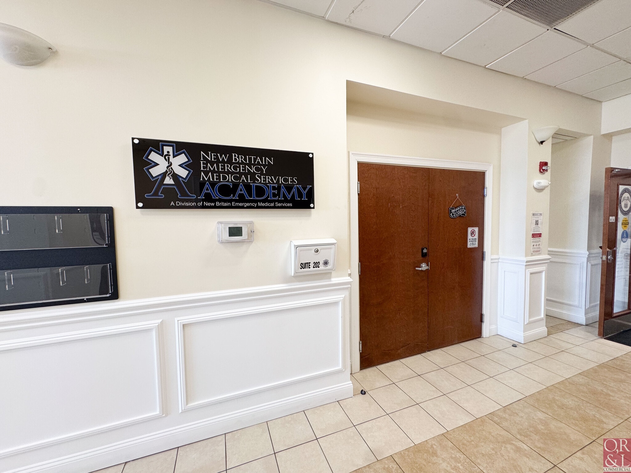 1 Herald Sq, New Britain, CT à louer Photo intérieure– Image 1 sur 10