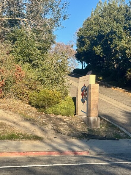 7253 El Camino Real, Atascadero, CA à louer - Photo de l’immeuble – Image 2 sur 5