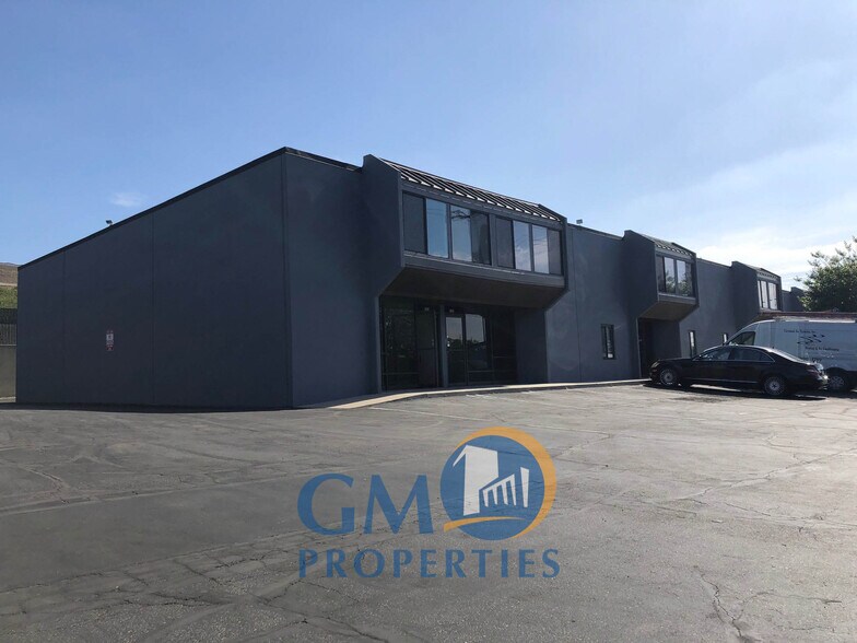 801-867 W Lambert Rd, Brea, CA à louer - Photo de l’immeuble – Image 3 sur 8