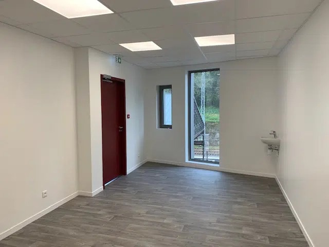 Bureau dans Bayonne à louer - Photo de l’immeuble – Image 3 sur 6
