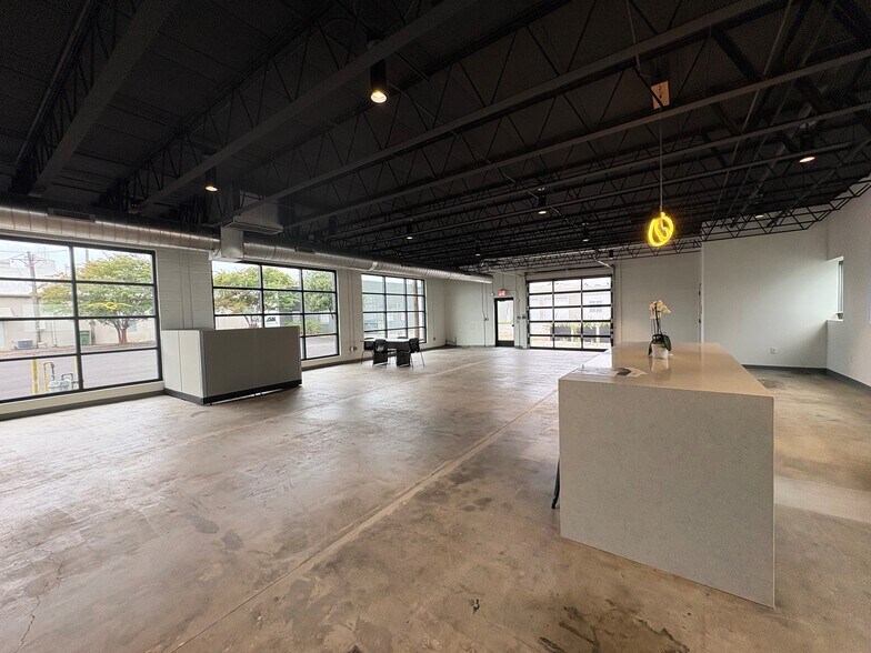 2100 N Hamilton St, Richmond, VA à louer - Photo de l’immeuble – Image 1 sur 14