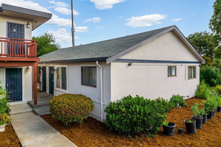 266 Smalley Ave, Hayward, CA à vendre - Photo de l’immeuble – Image 2 sur 15